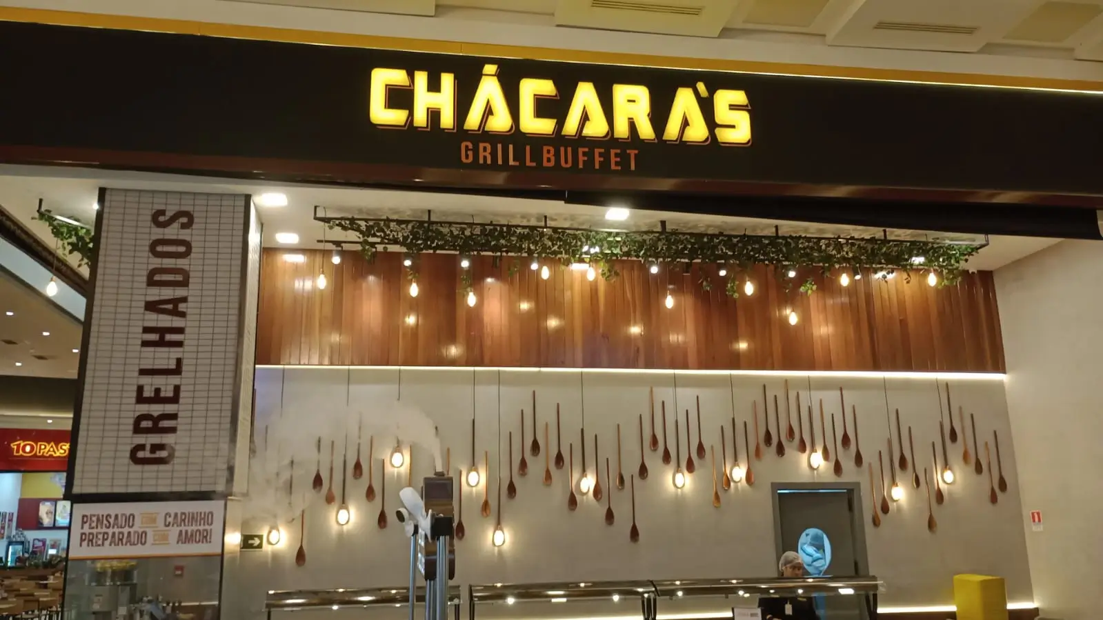 Letreiro iluminado — Chácaras Grill